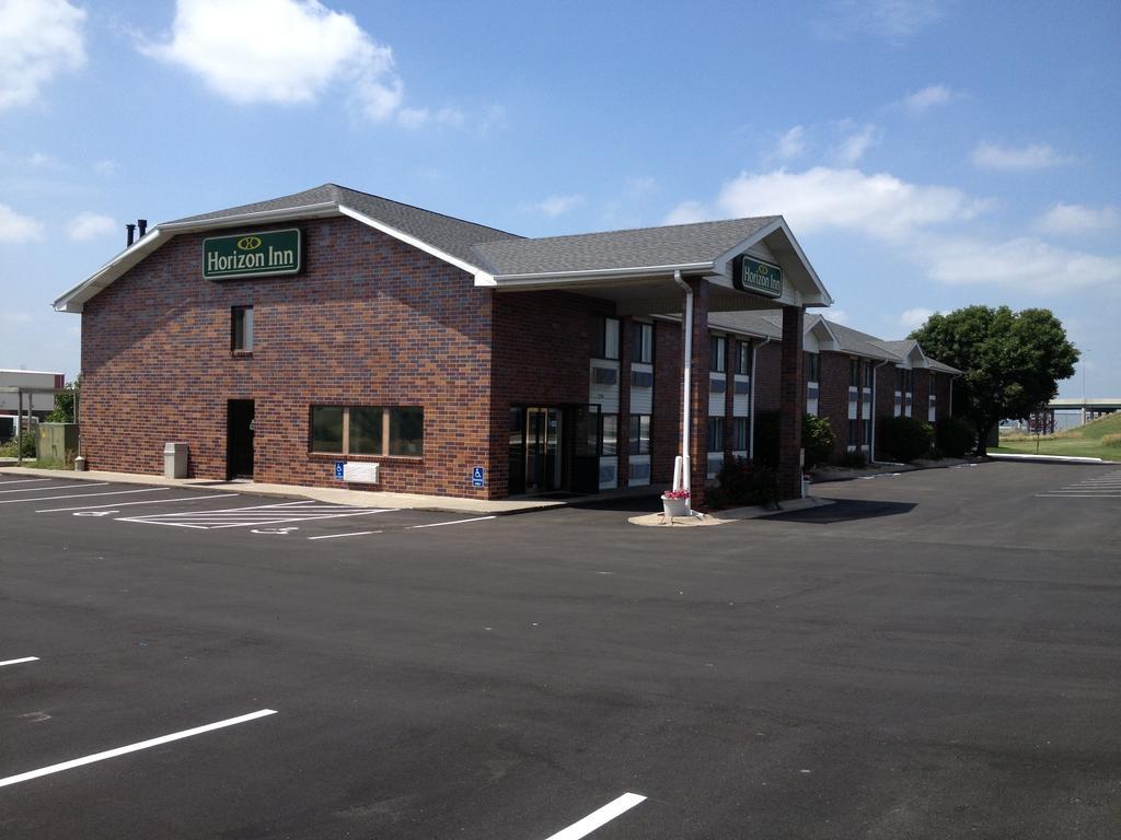 Horizon Inn Lincoln Exterior photo