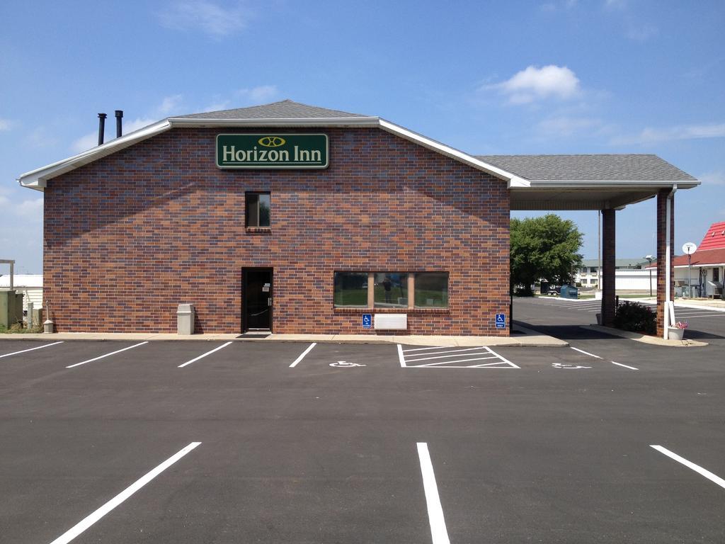 Horizon Inn Lincoln Exterior photo